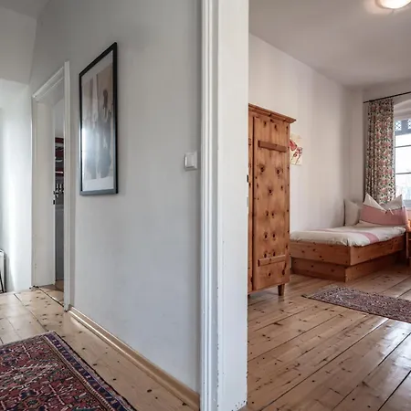 Apartment Domitian 2