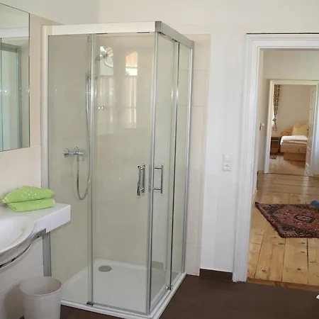 Domitian 2 Apartment *